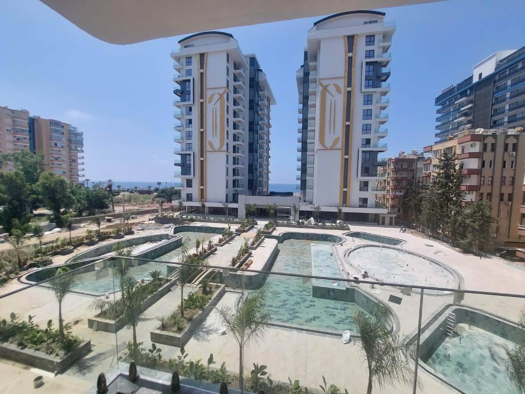 Furnished 2-room apartment next to the beach with sea view Alanya - Mahmutlar