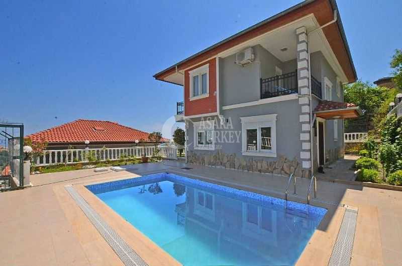 Zariadená vila s nádherným panoramatickým výhľadom na more v Turecku